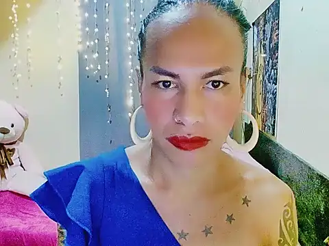 Snapshot of Indaypakay_ts chatting on October 21, 10:05 am Indaypakay ts online show from October 21, 10:05 am