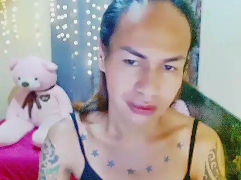 Snapshot of Indaypakay_ts chatting on October 27, 12:04 am Indaypakay ts online show from October 27, 12:04 am