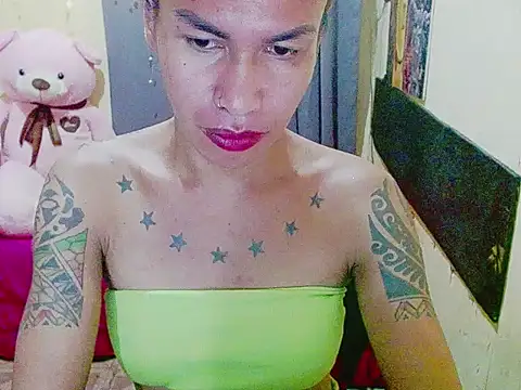 Snapshot of Indaypakay_ts chatting on November 7, 10:48 am Indaypakay ts online show from November 7, 10:48 am