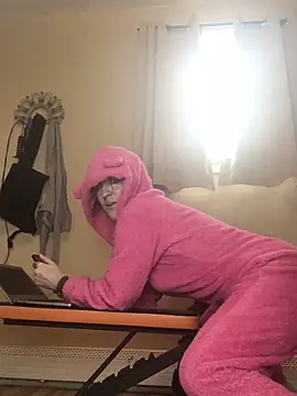 Snapshot of Luluof chatting on March 14, 1:46 pm Luluof online show from March 14, 1:46 pm