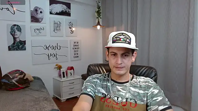 Cerokershelby online show from October 7, 7:44 pm