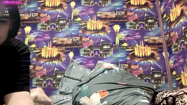 Snapshot of SIBBLlnGraypac chatting on December 20, 3:21 pm SIBBLlnGraypac online show from December 20, 3:21 pm