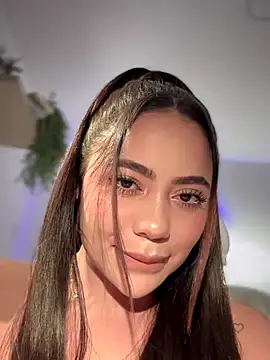 Snapshot of Aryrosee chatting on November 22, 5:45 pm Aryrosee online show from November 22, 5:45 pm