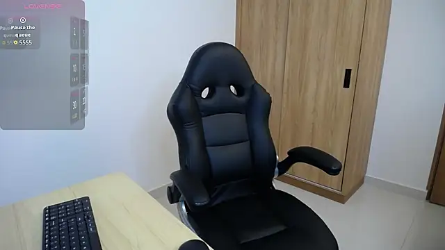 karoll marquez online show from March 6, 5:53 pm