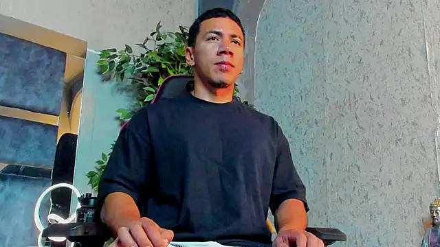 Snapshot of marc_ginale chatting on November 4, 12:37 pm marc ginale online show from November 4, 12:37 pm