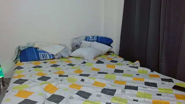 Snapshot of lianandnatasha chatting on March 4, 9:11 pm lianandnatasha online show from March 4, 9:11 pm