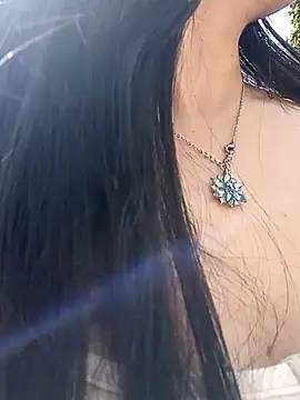  laina  online show from January 2, 3:19 pm