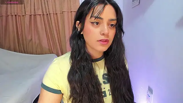  laina  online show from March 23, 5:00 am