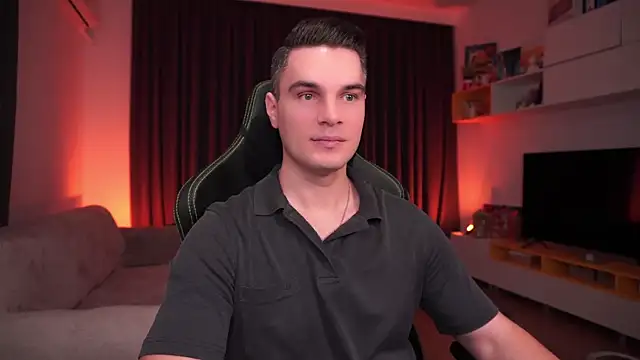 Snapshot of billypassion chatting on January 25, 5:18 am billypassion online show from January 25, 5:18 am