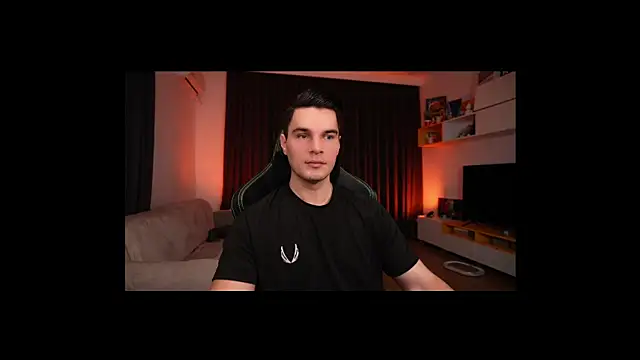 Snapshot of billypassion chatting on February 4, 4:59 am billypassion online show from February 4, 4:59 am