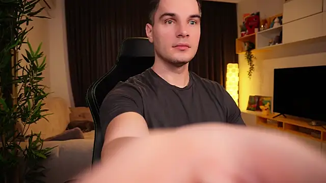 Snapshot of billypassion chatting on March 2, 6:05 am billypassion online show from March 2, 6:05 am