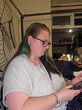 Bunny Cummings online show from October 1, 10:27 pm