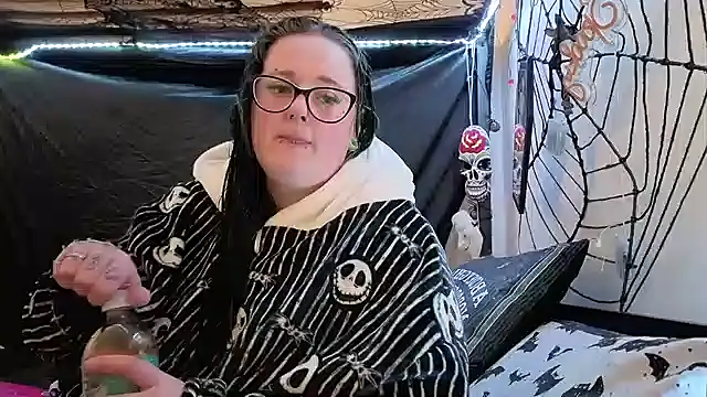 Bunny Cummings online show from January 16, 10:25 pm