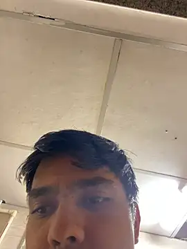 BoyzaraHatke online show from April 6, 6:58 am