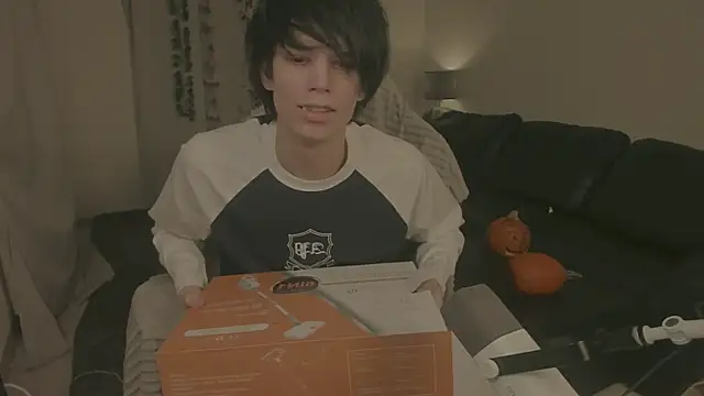 Snapshot of Wampeyes chatting on November 3, 4:08 pm Wampeyes online show from November 3, 4:08 pm