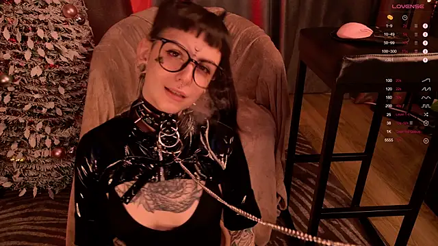 MichaellaMoon online show from January 3, 2:54 am