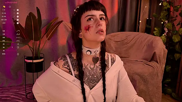 MichaellaMoon online show from January 16, 8:36 pm