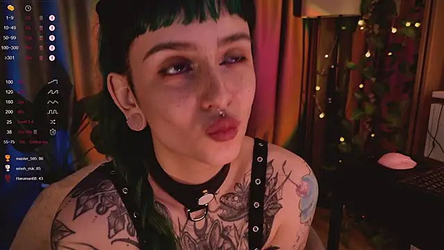 MichaellaMoon online show from February 6, 4:21 am