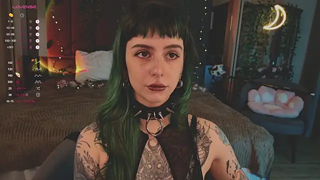 MichaellaMoon online show from March 8, 12:09 pm