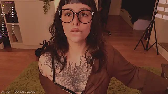 MichaellaMoon online show from September 27, 6:57 pm