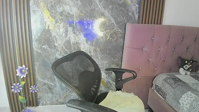 nicol jone1 online show from June 2, 12:34 am