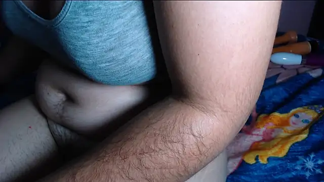 Snapshot of sweet_princess707 chatting on February 20, 10:04 pm sweet princess707 online show from February 20, 10:04 pm