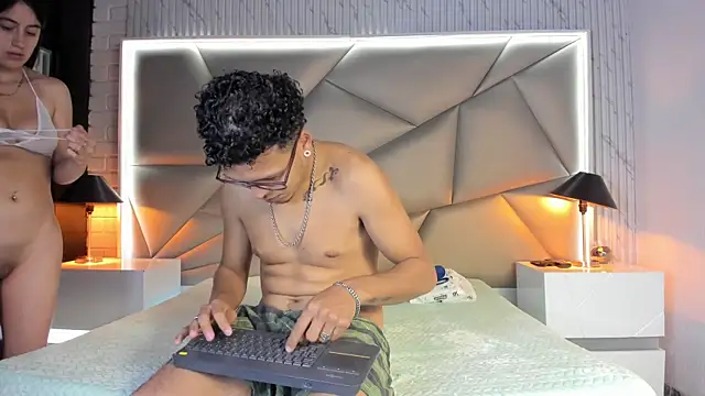 Snapshot of Bonny_Bonss chatting on March 8, 7:42 pm Bonny Bonss online show from March 8, 7:42 pm