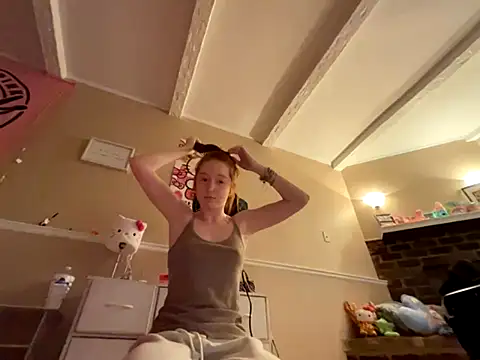 Snapshot of gingerbabe18 chatting on November 20, 12:22 am gingerbabe18 online show from November 20, 12:22 am