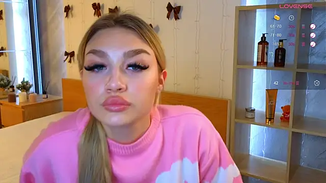 Ella Milla online show from December 25, 8:29 am