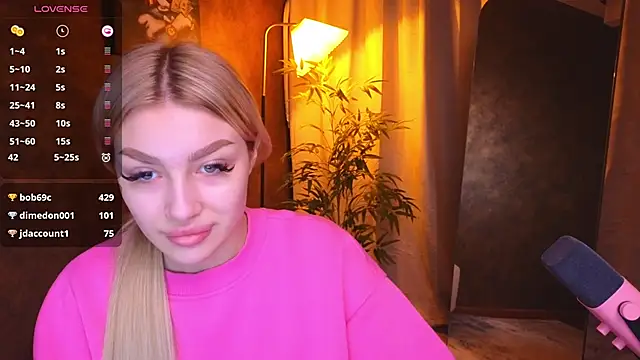 Ella Milla online show from January 13, 5:33 am