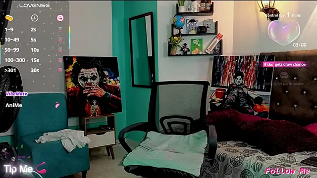 Snapshot of flowers18 chatting on November 18, 11:15 pm flowers18 online show from November 18, 11:15 pm