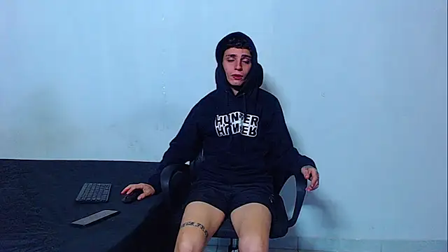 mikecoper 23 online show from June 16, 1:36 pm