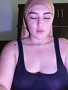 Celeste camila18 online show from May 31, 6:04 pm