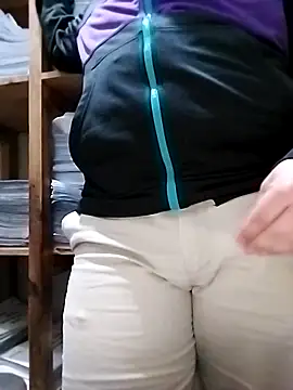 Whiper2024 online show from February 13, 6:26 pm