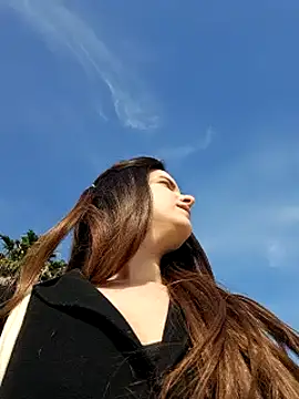 RaonXO online show from January 18, 1:51 pm