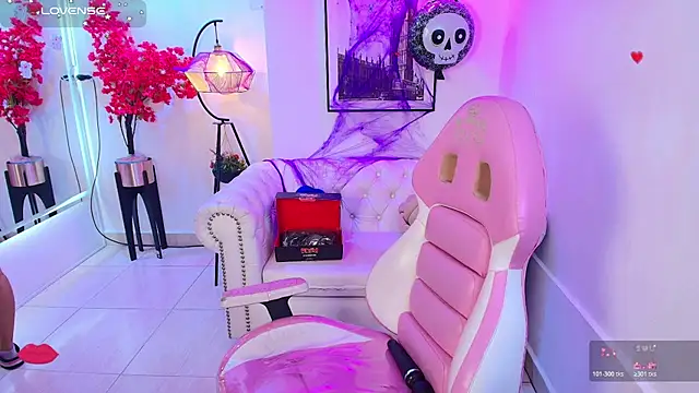 Snapshot of Miia_bela chatting on October 29, 7:48 pm Miia bela online show from October 29, 7:48 pm