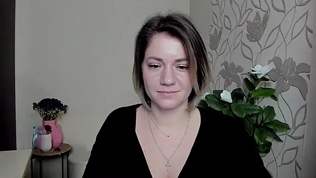 MariaSttone online show from February 22, 2:30 pm