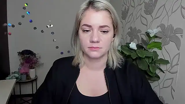 MariaSttone online show from December 20, 11:45 pm