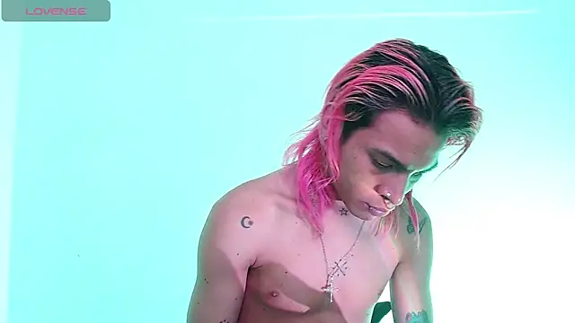 Jace Quinn online show from December 5, 1:25 am