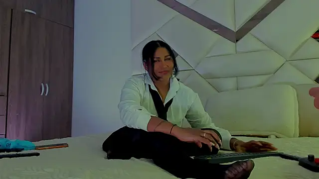 Snapshot of StormyButty18 chatting on December 3, 1:24 am StormyButty18 online show from December 3, 1:24 am