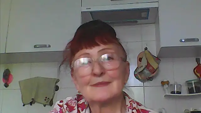Snapshot of TanyaSweet634 chatting on May 12, 5:04 am TanyaSweet634 online show from May 12, 5:04 am