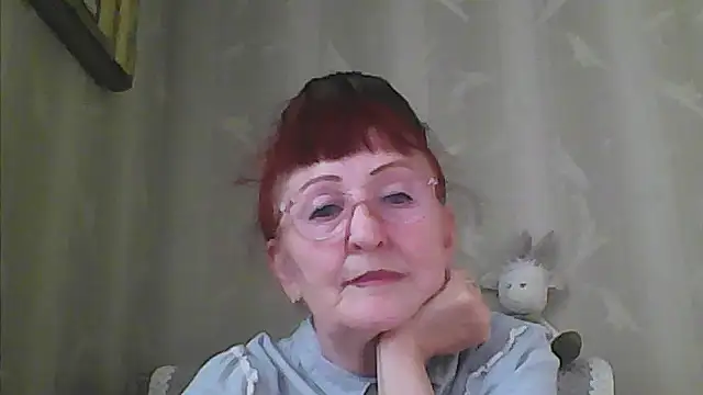 Snapshot of TanyaSweet634 chatting on May 19, 4:52 am TanyaSweet634 online show from May 19, 4:52 am