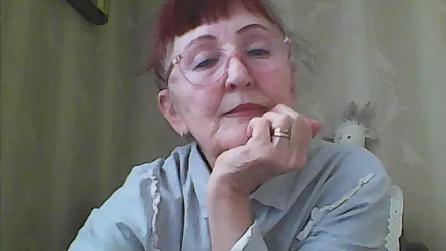 Snapshot of TanyaSweet634 chatting on June 5, 6:52 am TanyaSweet634 online show from June 5, 6:52 am