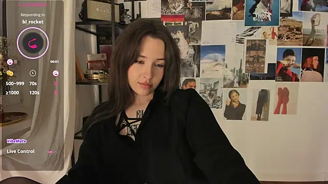 Snapshot of MonicaRocket chatting on January 5, 4:27 pm MonicaRocket online show from January 5, 4:27 pm