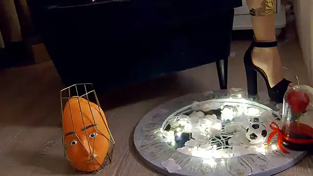 FeetVibe online show from January 31, 9:05 am