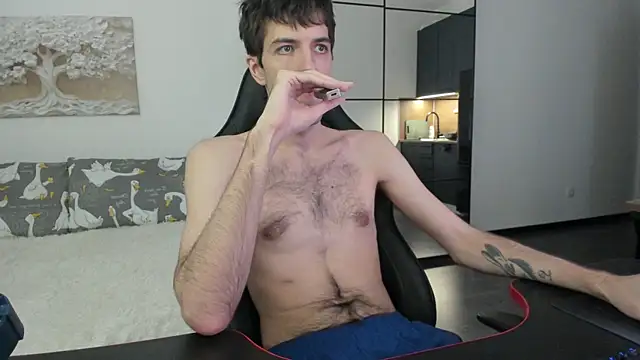 White Dylan online show from November 29, 5:38 pm