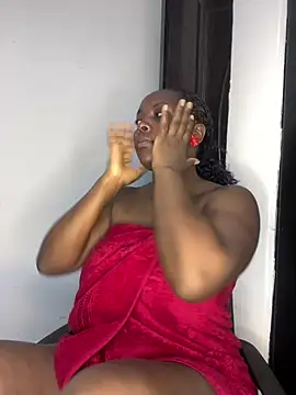 prettiepearl online show from June 12, 7:24 pm