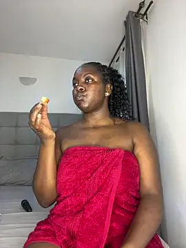 prettiepearl online show from June 16, 7:55 am