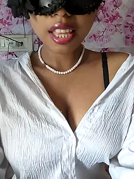 Snapshot of sandy_naughty chatting on June 12, 5:17 am sandy naughty online show from June 12, 5:17 am