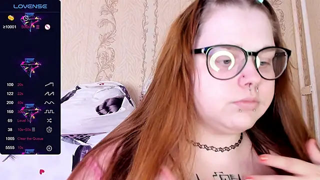 Snapshot of Crow_Diam0nd chatting on January 18, 7:56 am Crow Diam0nd online show from January 18, 7:56 am